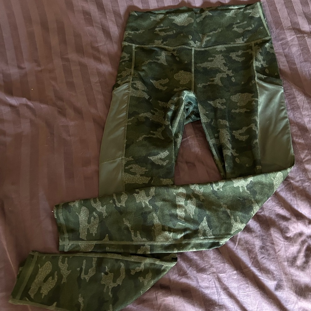 Fabletics Camo Powerhold Legging